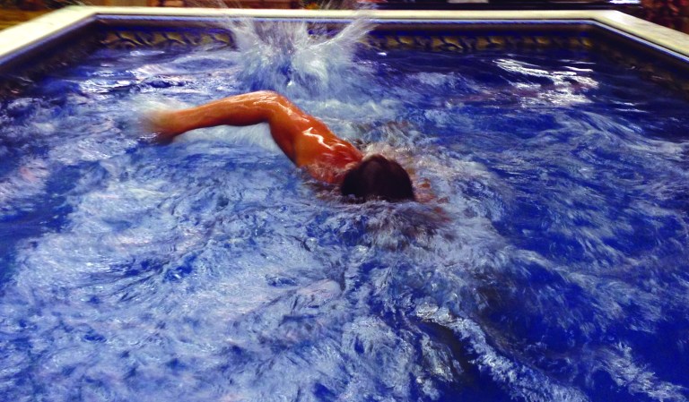 3hp King Hot Water Video - Hot Tubs Swim Spas